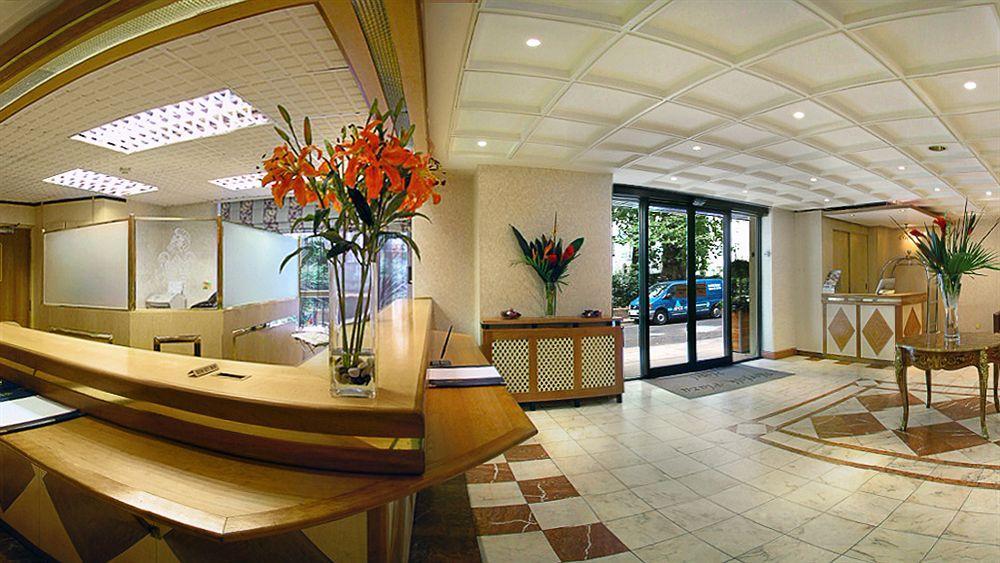 Norfolk Plaza Hotel London Ngoại thất bức ảnh